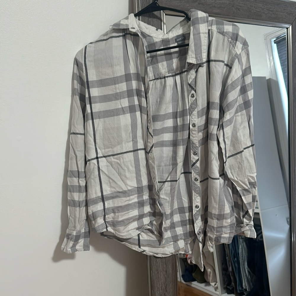 Women’s button up flannel